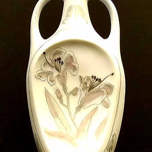 Galluba und Hoffman &quot;&quot;Marmorzellan&quot;&quot; Jugendstil Porzellan Vase.&quot;