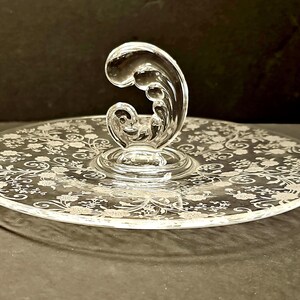 Fostoria &quot;Buttercup&quot; Etching Center Handle Server