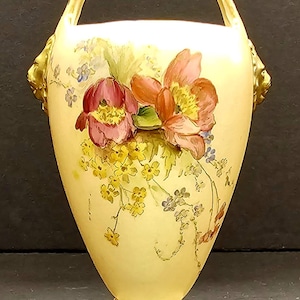 Royal Worcester England &quot;Blush Ivory&quot; Vase c1890s