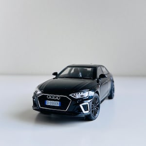 Audi A4 ミニカー 黒 1/18スケール Audi A4 Diecast - Etsy