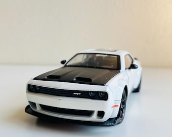 1:24 Dodge Challenger Charger SRT Model Car - Alloy Diecast for Collectors | Gifts for car lovers | Sound Light Collection