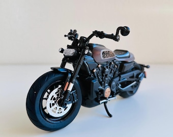 ハーレーダビッドソン 2014 CVO ブレイクアウト、スケール 1/12 ダイ