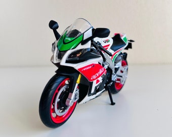 Aprilia RSV 1000 R, Scale 1/18 Diecast Model Motorcycle, 1:18 Die