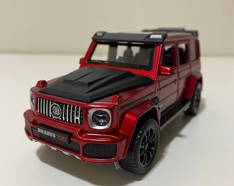 1:32 BRABUS 700 Mercedes-AMG SUV Modelo de coche de aleación - Aleación fundida a presión para coleccionistas / Regalos para amantes de los coches Simulación / Colección de luz y sonido