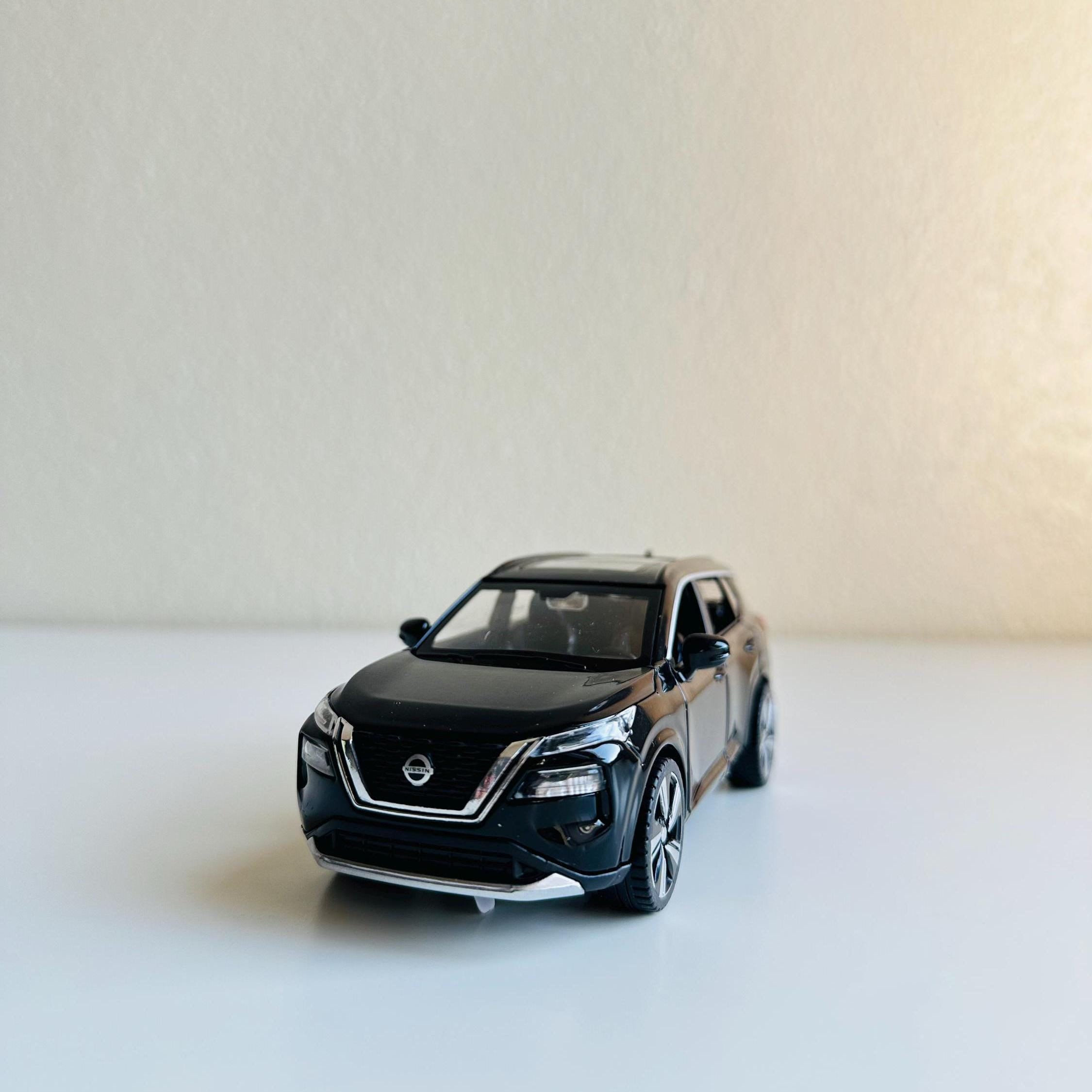 1:36 Nissan X-trail Alloy Model Car - Alloy Diecasts for