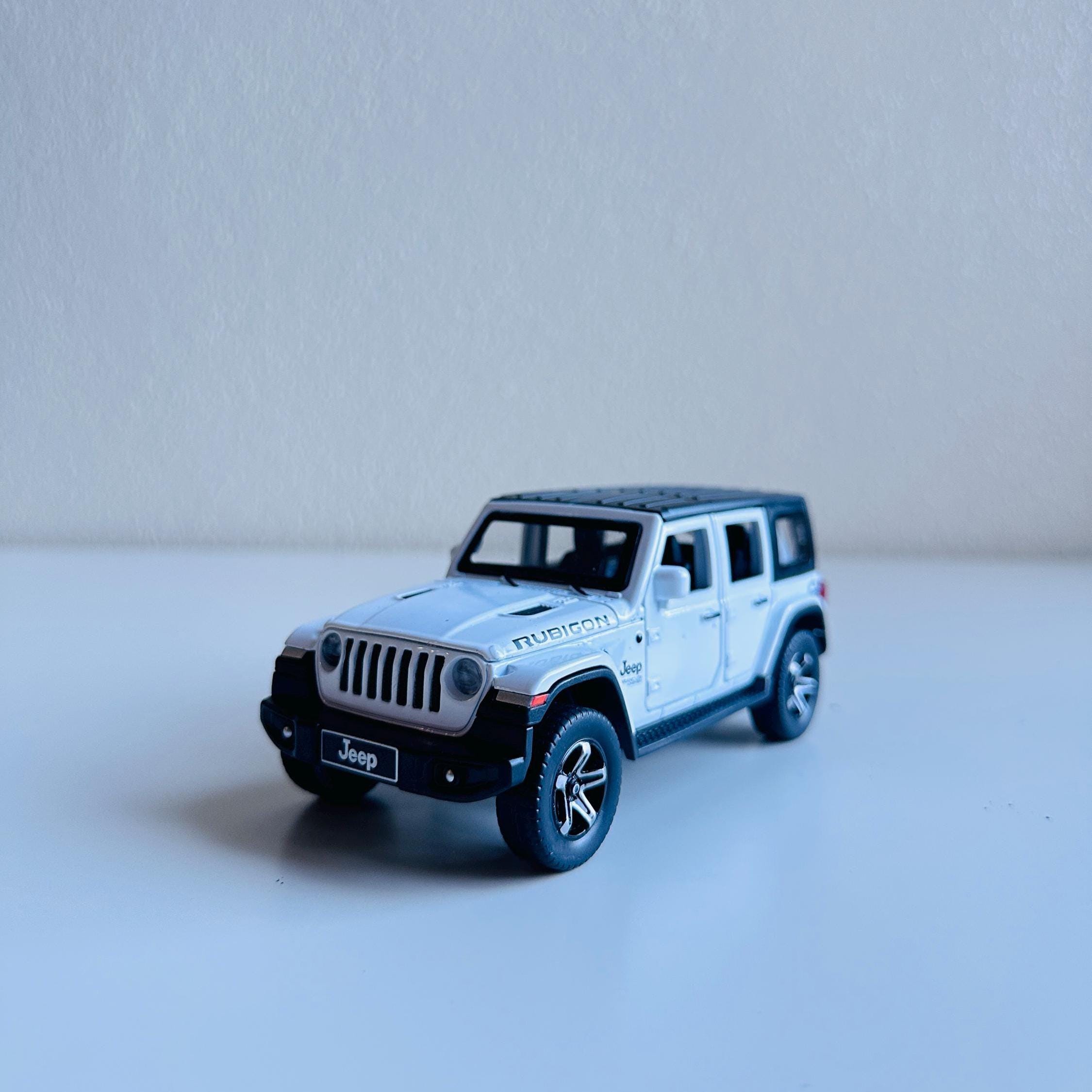 1:36 Wrangler Rubicon 4 Door Alloy Model Car - Alloy Diecasts