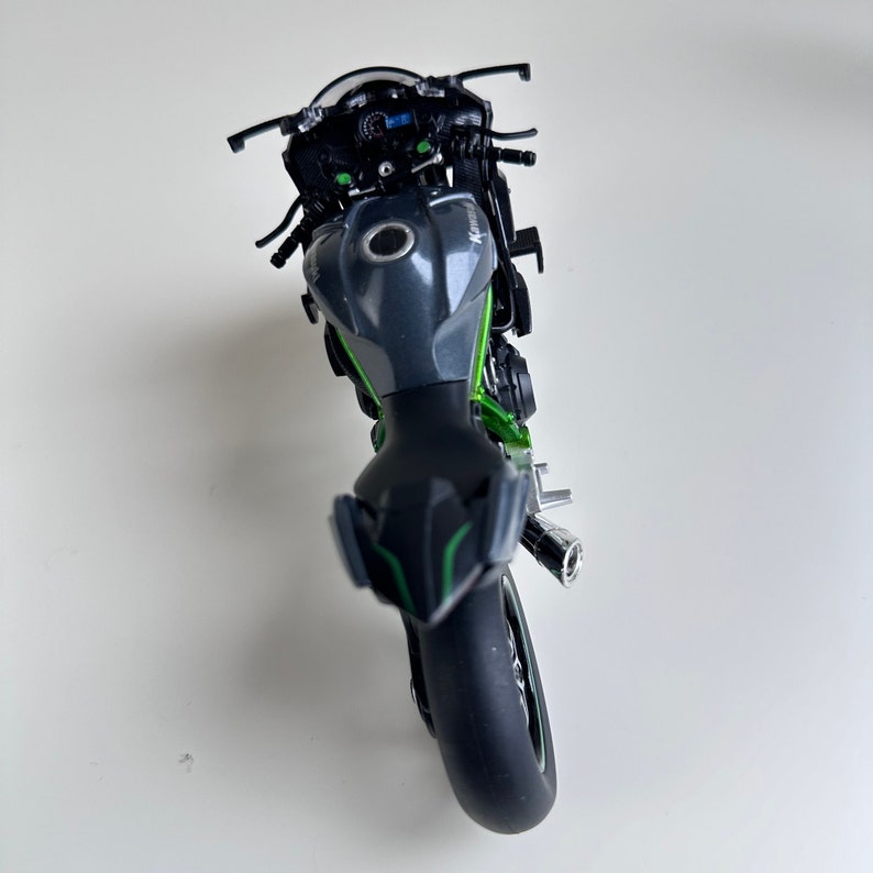 Kawasaki Ninja H2R Die Cast Motorcycle
