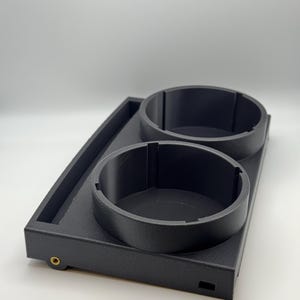 BLEMISH LX570/LC200 Rear Cupholder