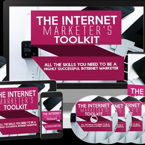 Może przedstawiać: Zestaw narzędzi do marketingu cyfrowego z tekstem "The Internet Marketer's Toolkit" w różowym polu. Tekst "All the skills you need to be a highly successful internet marketer" znajduje się pod tytułem. Zestaw narzędzi jest pokazany na różnych urządzeniach, w tym laptopie, tablecie, smartfonie i płytach CD.