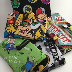 Cartera con dos bolsillos para tarjetas