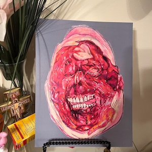 Pink face gore print
