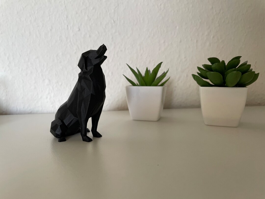 Low Poly Labrador Statue Dog Figurine - Personalized Pet Figurine ...