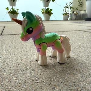 Fidget Unicorn, Cute Jointed Fidget Toy Animal, 3D printed in Germany, Perfect gift for children and adults, Bright colors