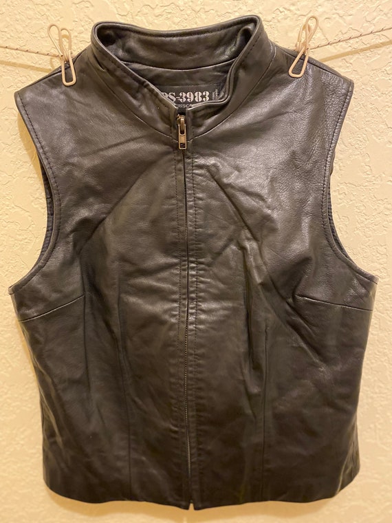 Periscope genuine leather vest, perfect condition.