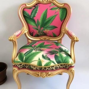 Option de commande personnalisée : ensemble de meubles de chambre à coucher vintage recyclé rose rétro antique sur le thème de léopard tropical - décoration de chaise d&#39;appoint