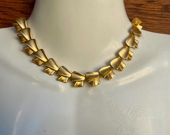 Vintage Collectible Gem-Craft Gold plated necklace