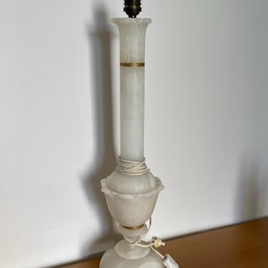 Vintage Italian alabaster hand carved column table lamp