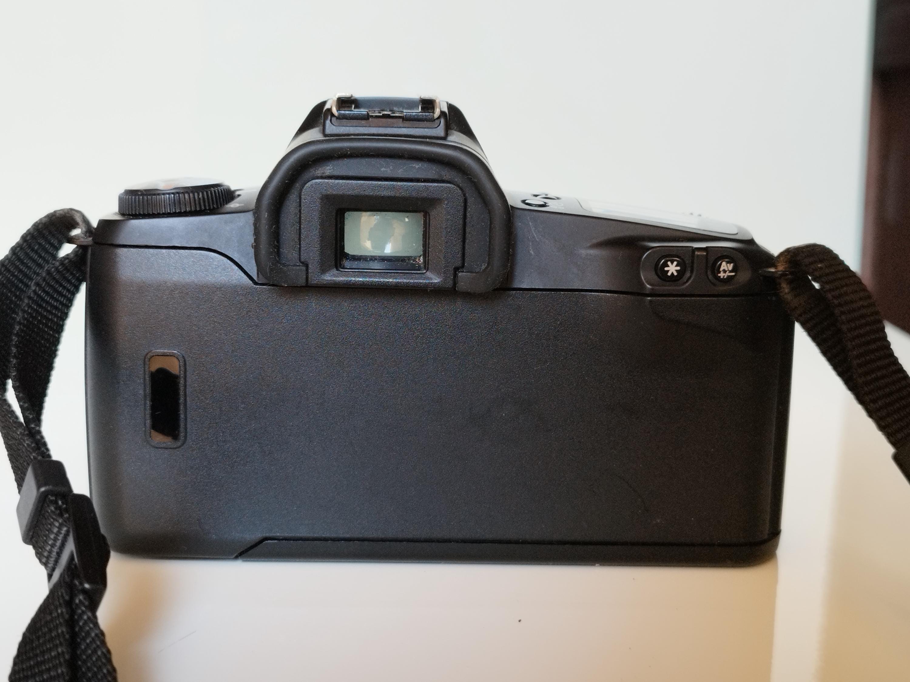 Canon EOS 500N – Appareil Photo Reflex Argentique 35mm, Testé Et Fonctionnel