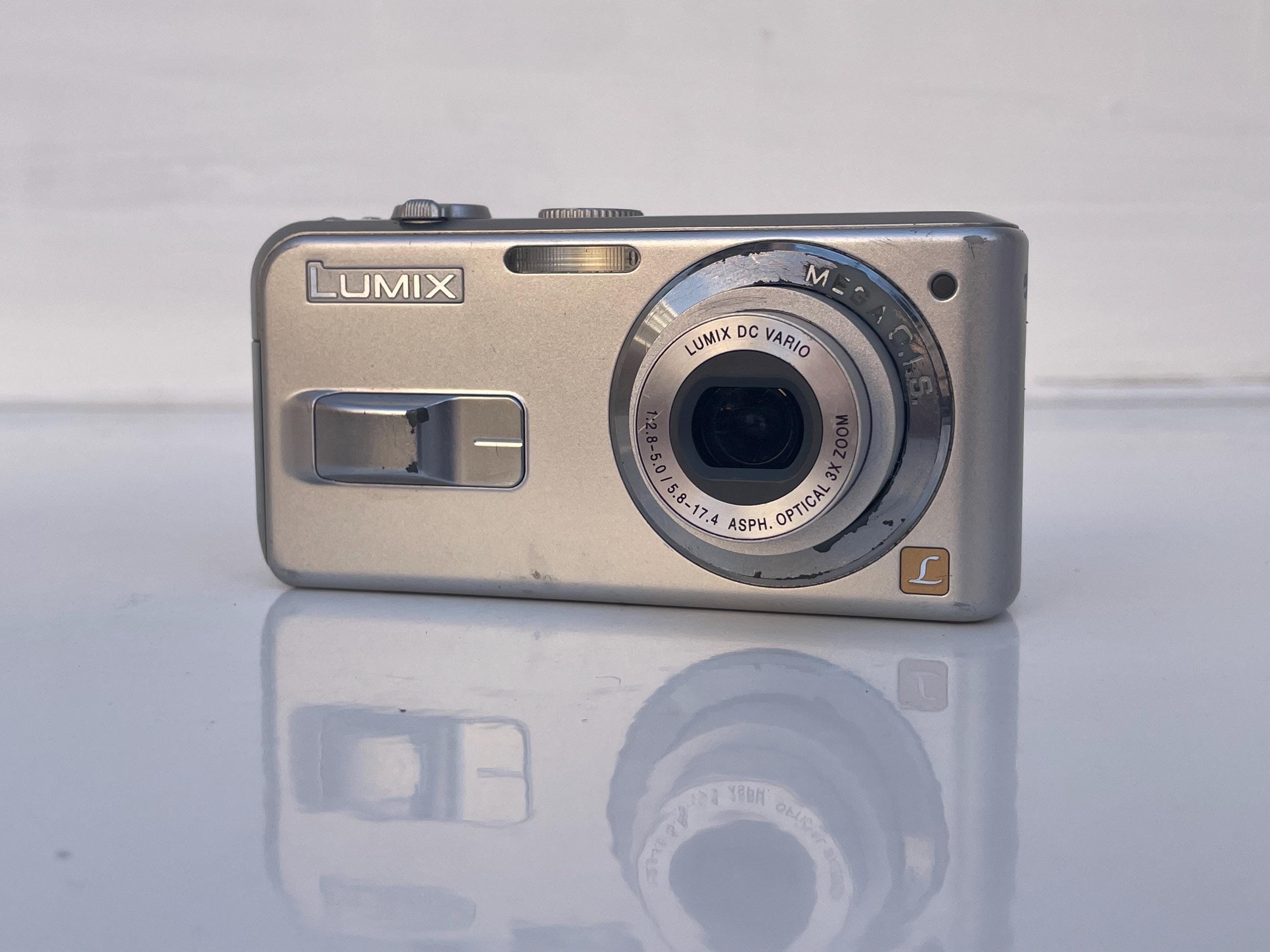 Panasonic Lumix DMC-LS2 5 MP Digital Camera With 3X Image