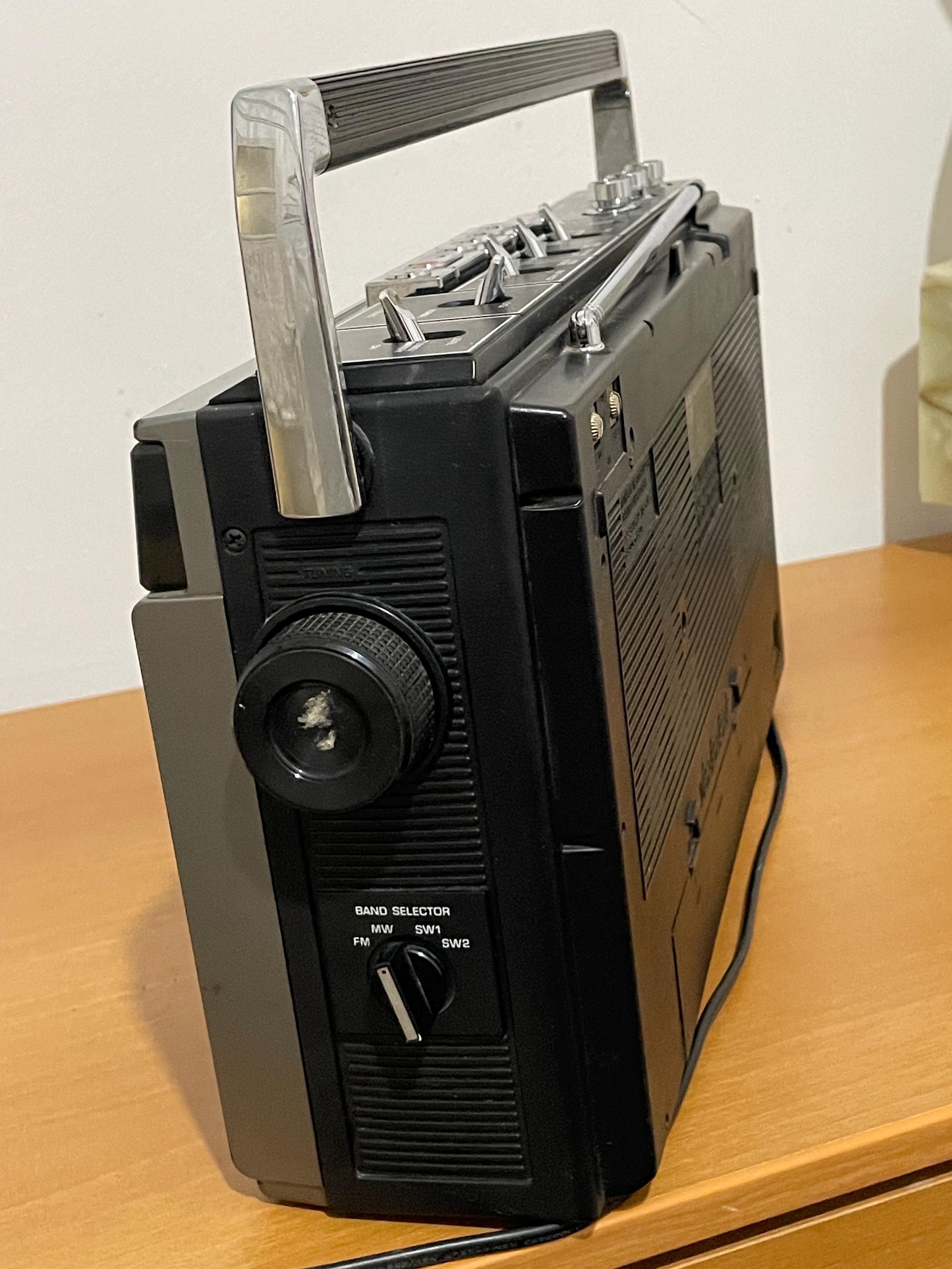 National Panasonic RQ-4050FD 4-band Radio Cassette Recorder