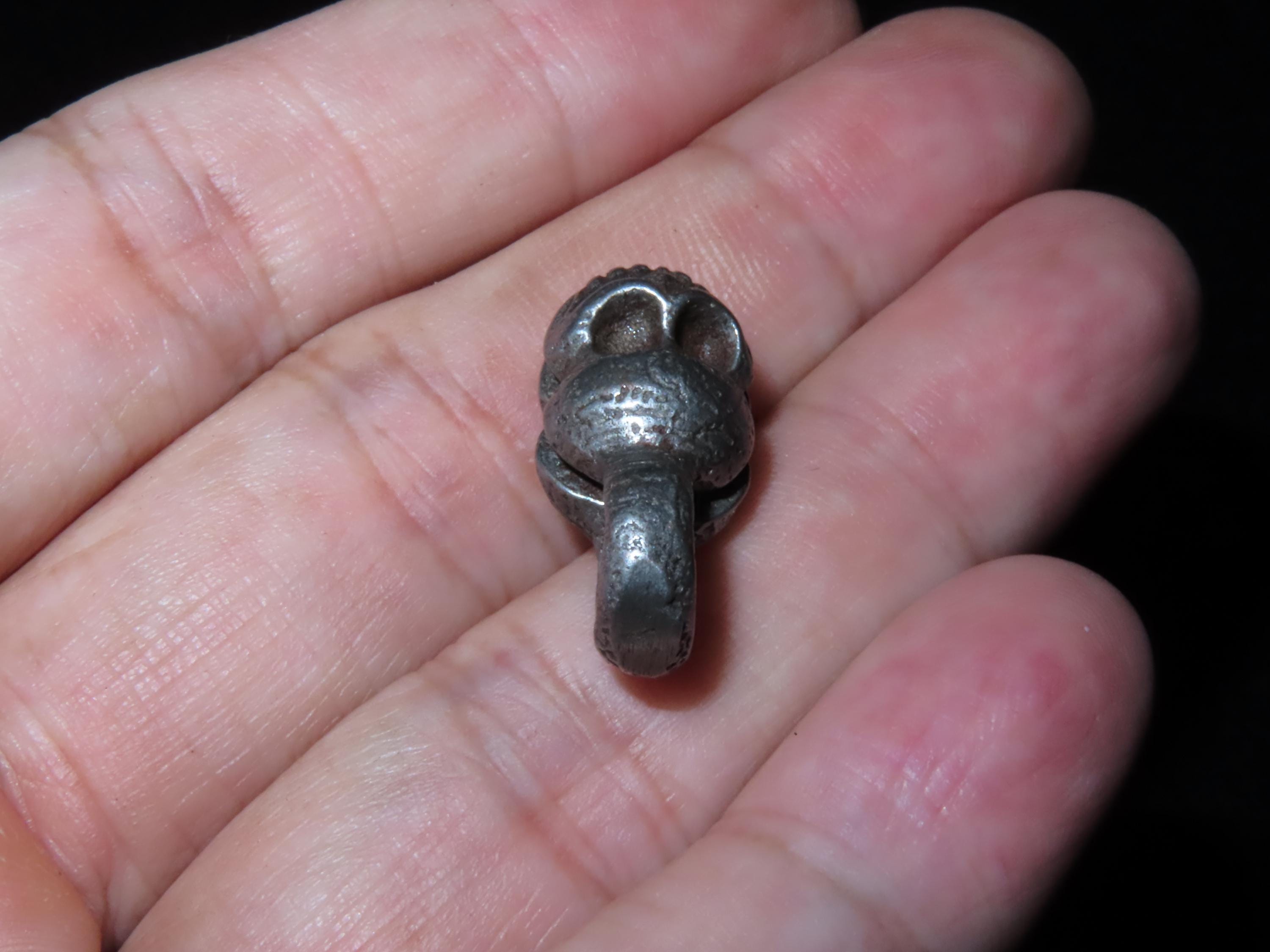 ネパール製合金チティパティ(スカル)数珠　マーラー　ヴィンテージオールドストック ネパール チベット仏教 冷鉄製 チチパティ スカル マーラー 数珠