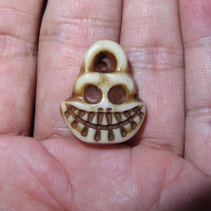 Nepal Tibet Buddhist Carved Camel Bone Citipati Skull Talisman Ornament Pendant (m9)