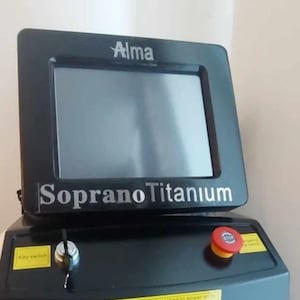 Formación gratuita con diodo láser Alma Soprano depilación láser de titanio de 3 longitudes de onda, 755/808/1064 nm, todos los tipos de pieles y uñas