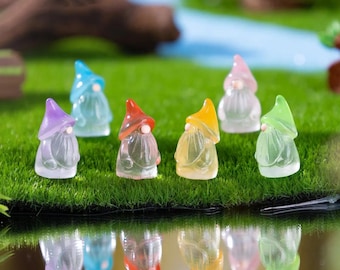 DIY  Mini Gnomes Luminous Figurines Fairy Garden Dollhouse Kids Miniature Craft Resin Ornaments Glow In The Dark Kids Crafts Xmas