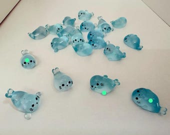 DIY Kawaii Mini Seal Pup Resin Luminous Glow In The Dark Figurines For Dollhouse Garden Kids Crafts Dollhouse Decor Christmas Gift