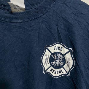 Vintage FDNY New York City Fire Department Keep Back 200 FT. T-shirt Size M
