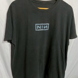 Vintage NIN Nine Inch Nails T-shirt Size XL