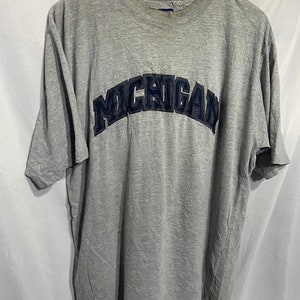 Vintage 90s Michigan State University T-shirt Size L