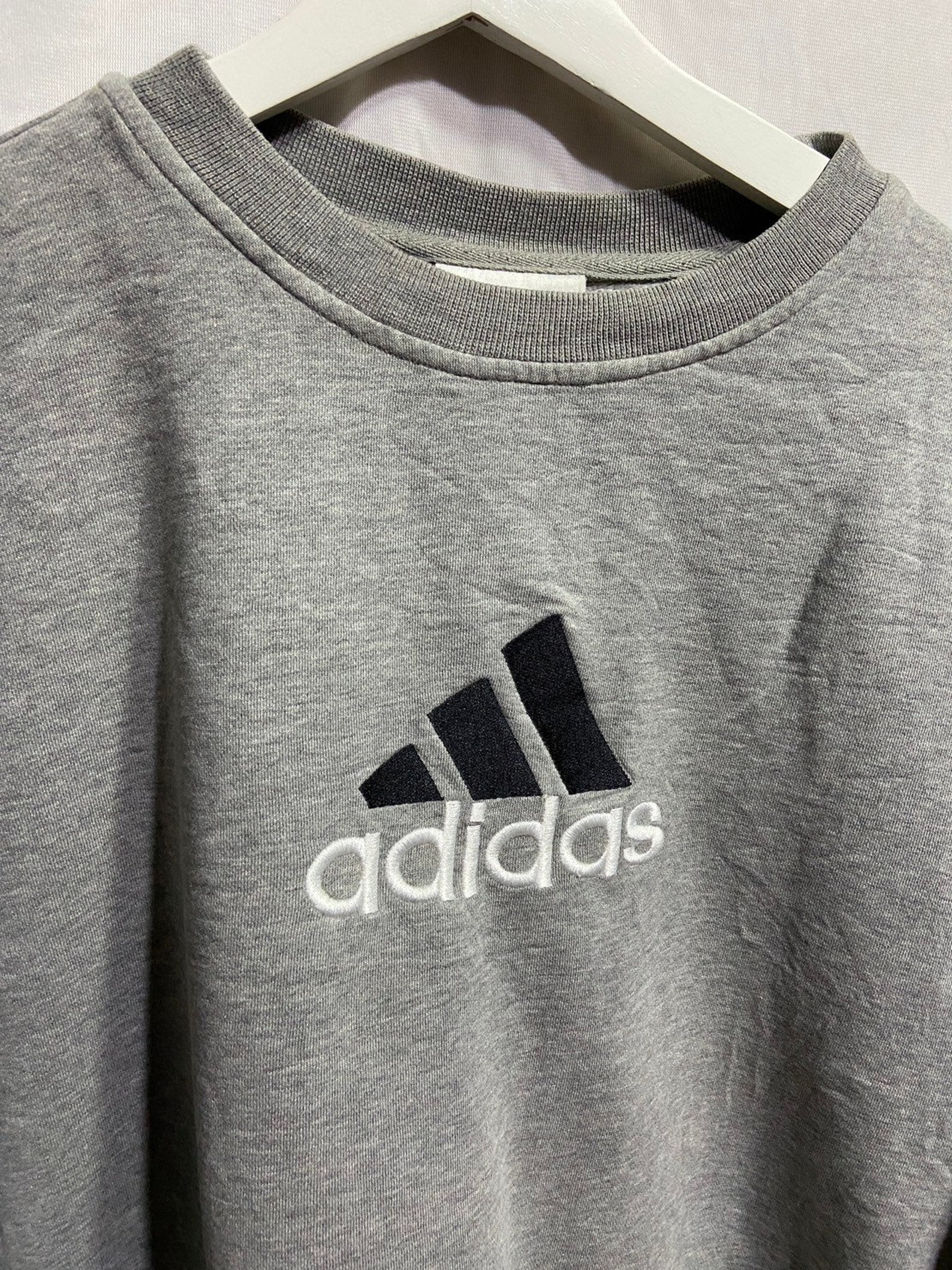 Vintage 90’s sporty distressed sweatshirt main image 1