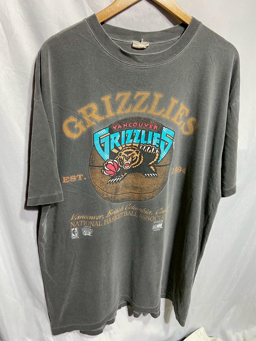 Vintage 1994 Vancouver Grizzlies T-shirt Size XL - Etsy