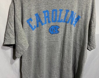 Vintage North Carolina Tar Heels basketball Tshirt