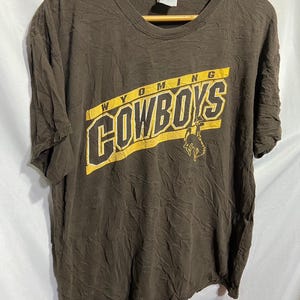 Vintage Wyoming Cowboys T-shirt Size L