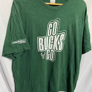 Vintage Milwaukee Bucks T-shirt