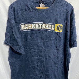 Vintage Basketball T-shirt Size XL