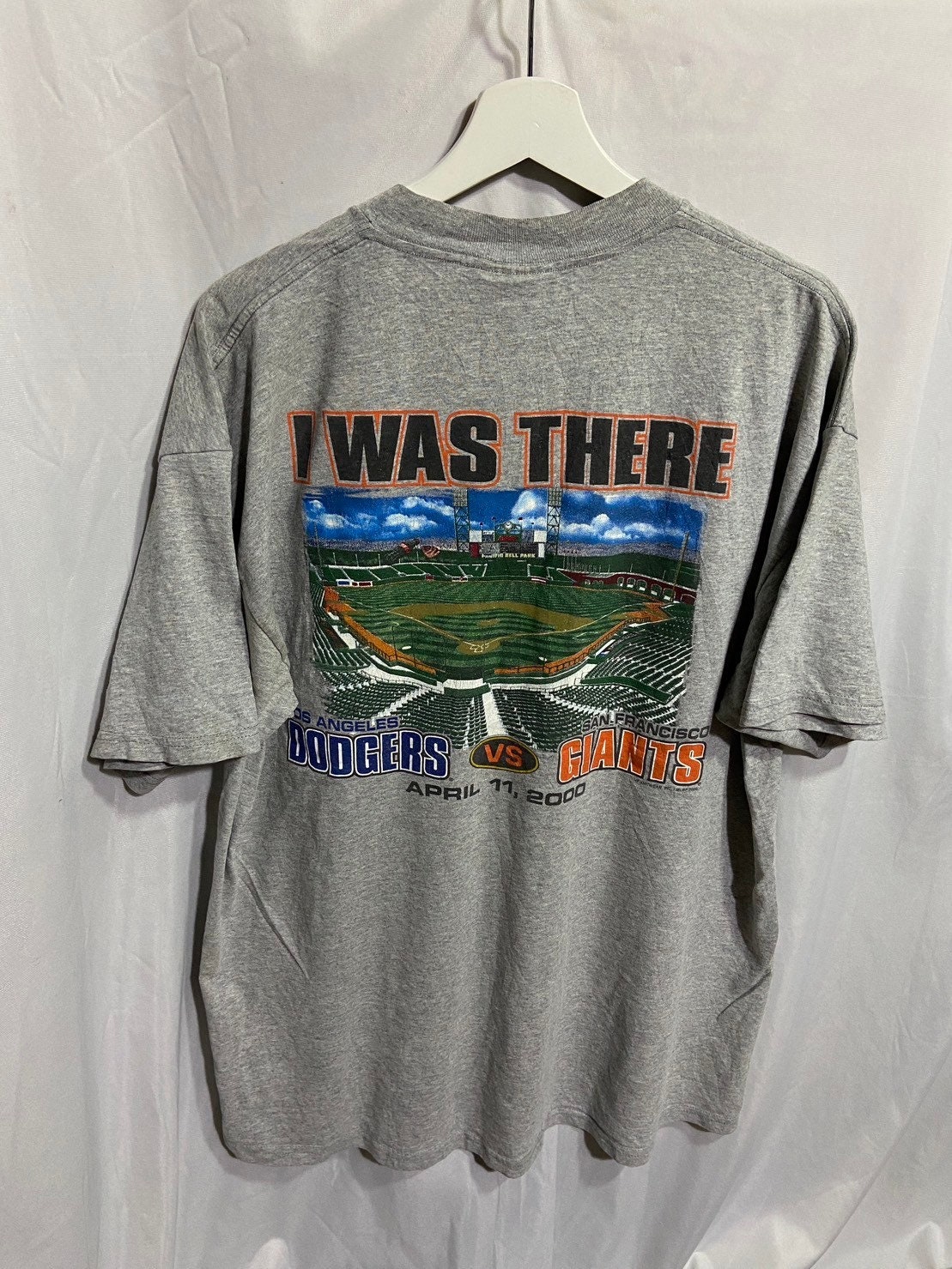 Dodgers vs. Giants Tシャツ Dodgers vs. Giants Tシャツ