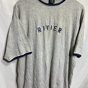 Vintage 90s Rivier University T-shirt Size XL