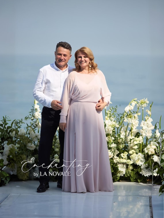 casual wedding dress for older brides, elopement wedding dress, mauve mother of the bride dress, two-piece full sleeve mature wedding dress