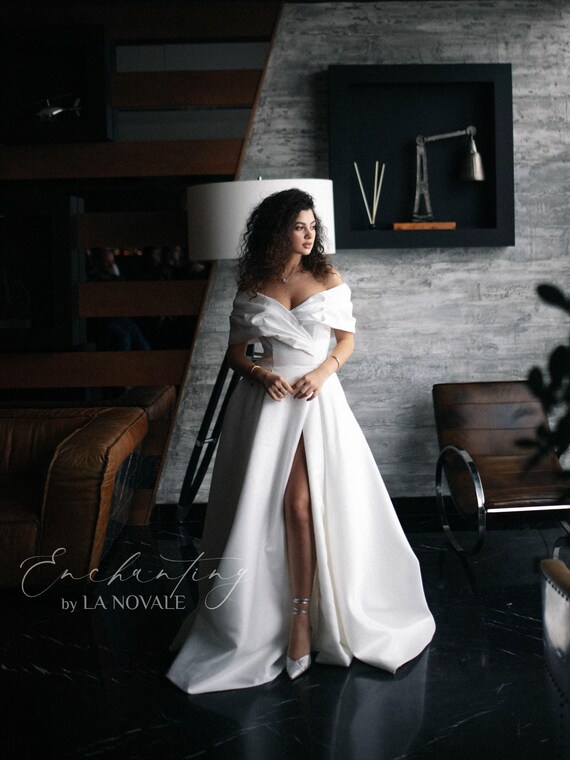 bardot fitted wedding dress Bardot Top | Lace Bridal Wedding Top main image 0