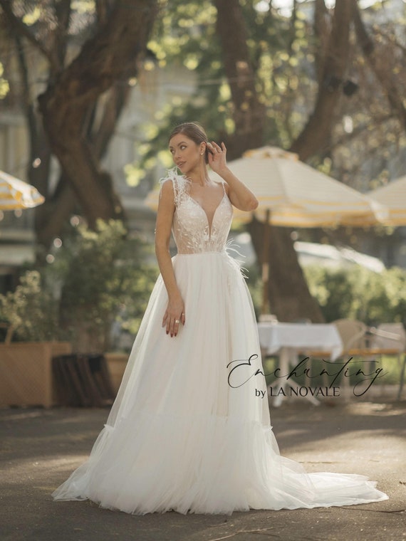knee length dresses for ladies Botanic Lace beach wedding dress with feathers – La Novale Atelier