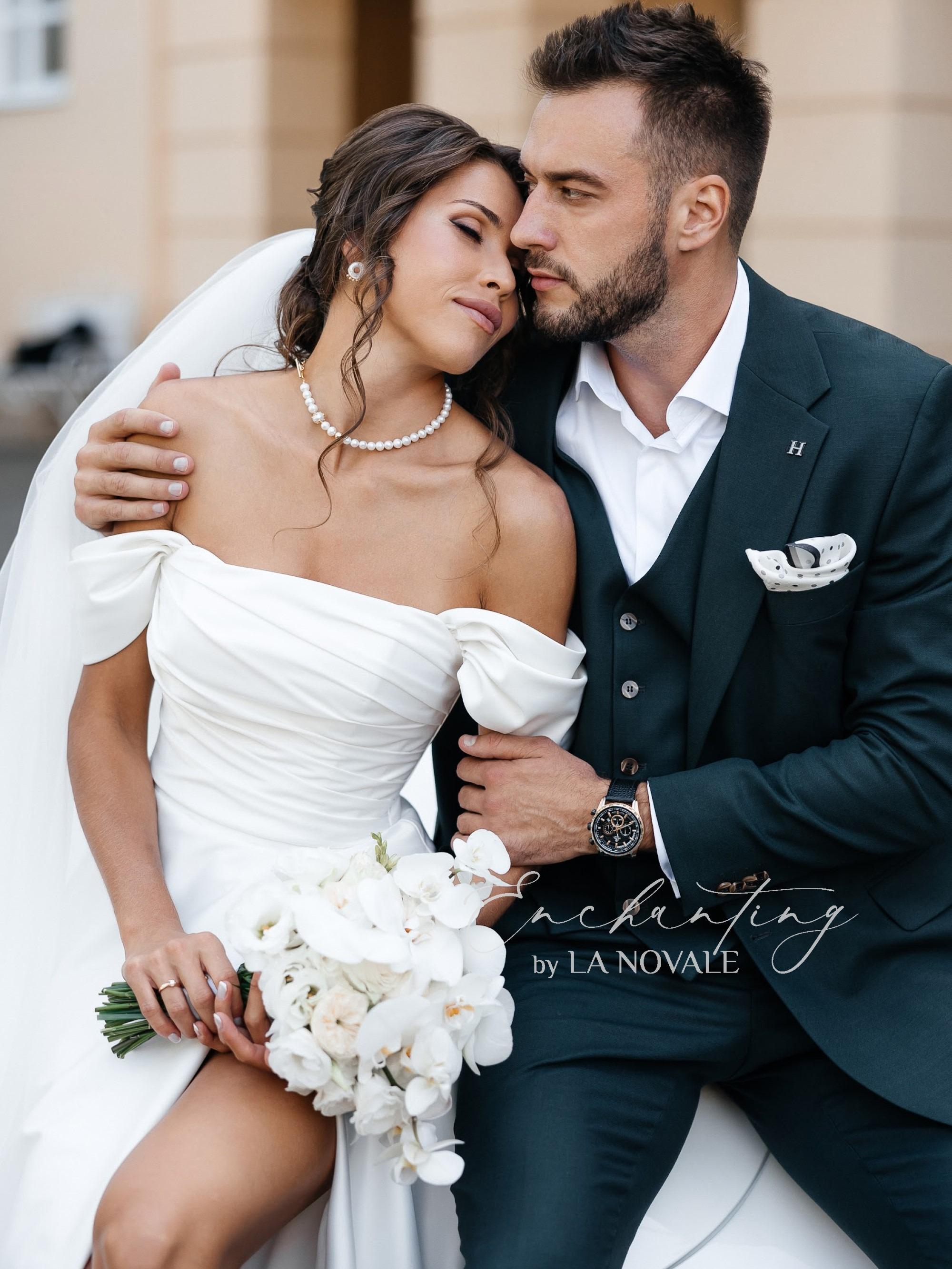 Strapless A Line Satin Wedding Dresses Sweetheart Corset Lace Bridal Wedding Gowns