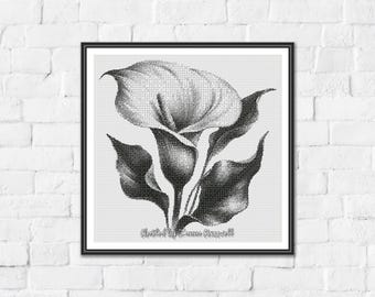 Calla Lily - Minimalist Monochrome One Color Counted Cross Stitch Pattern. Downloadable PDF Pattern Keeper & Markup R-XP Tested.