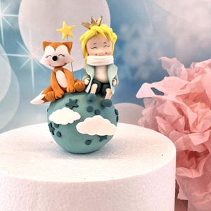 Cake Topper "Il piccolo principe e la volpe sul globo" - Figura fatta a mano