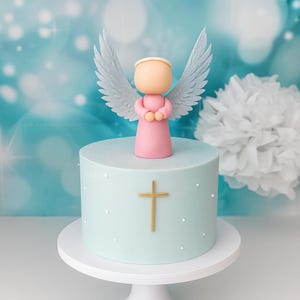 Engel rosa handmodelliert Schutzengel Tortenfigur Taufe Torte Fondantfigur Caketopper