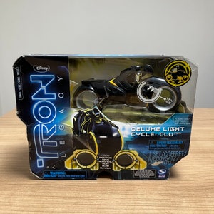 NEW Disney Tron Legacy Series 1 Deluxe Light Cycle Clu Sam Flynn Yellow RARE