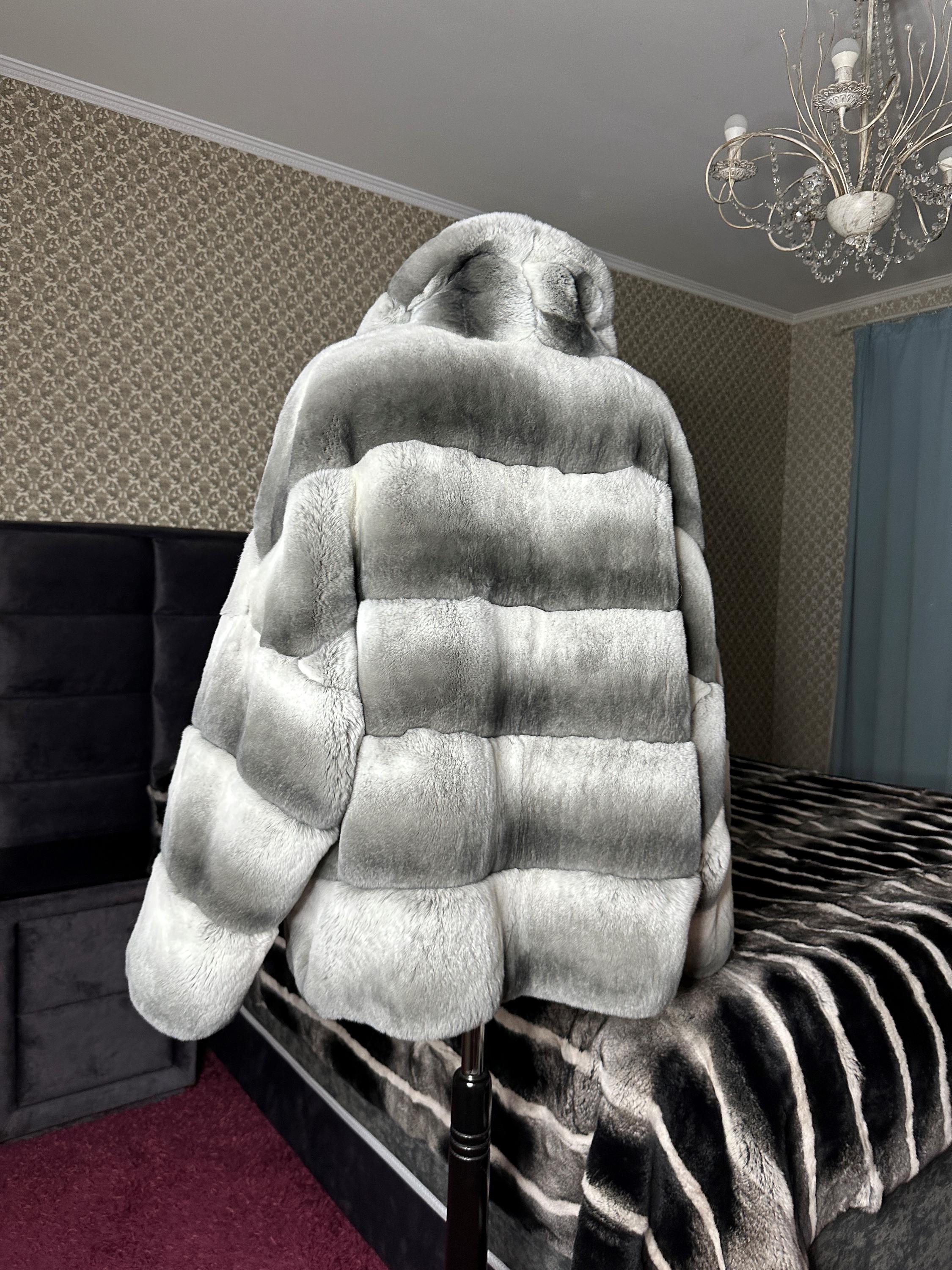 ジャケット・アウター Bunny curly fur coat gray ジャケット・アウター Bunny curly fur coat gray Grey Section