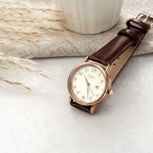 Vintage geflochtene Lederuhr / Gerüchte Quarz / Minimal Boho Uhr / Minimal Armbanduhr / Geschenk für Sie/Muttertagsgeschenk Bild 2